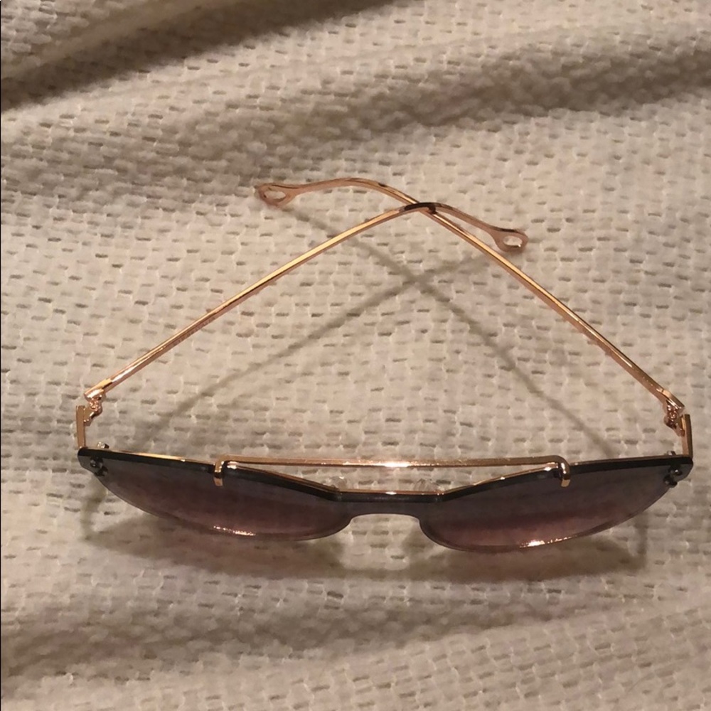 Sunglasses - Picture 2 of 4